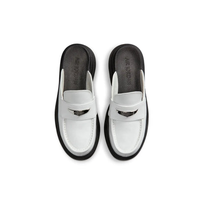 Mule 'Summit White Black' Women's (2026)