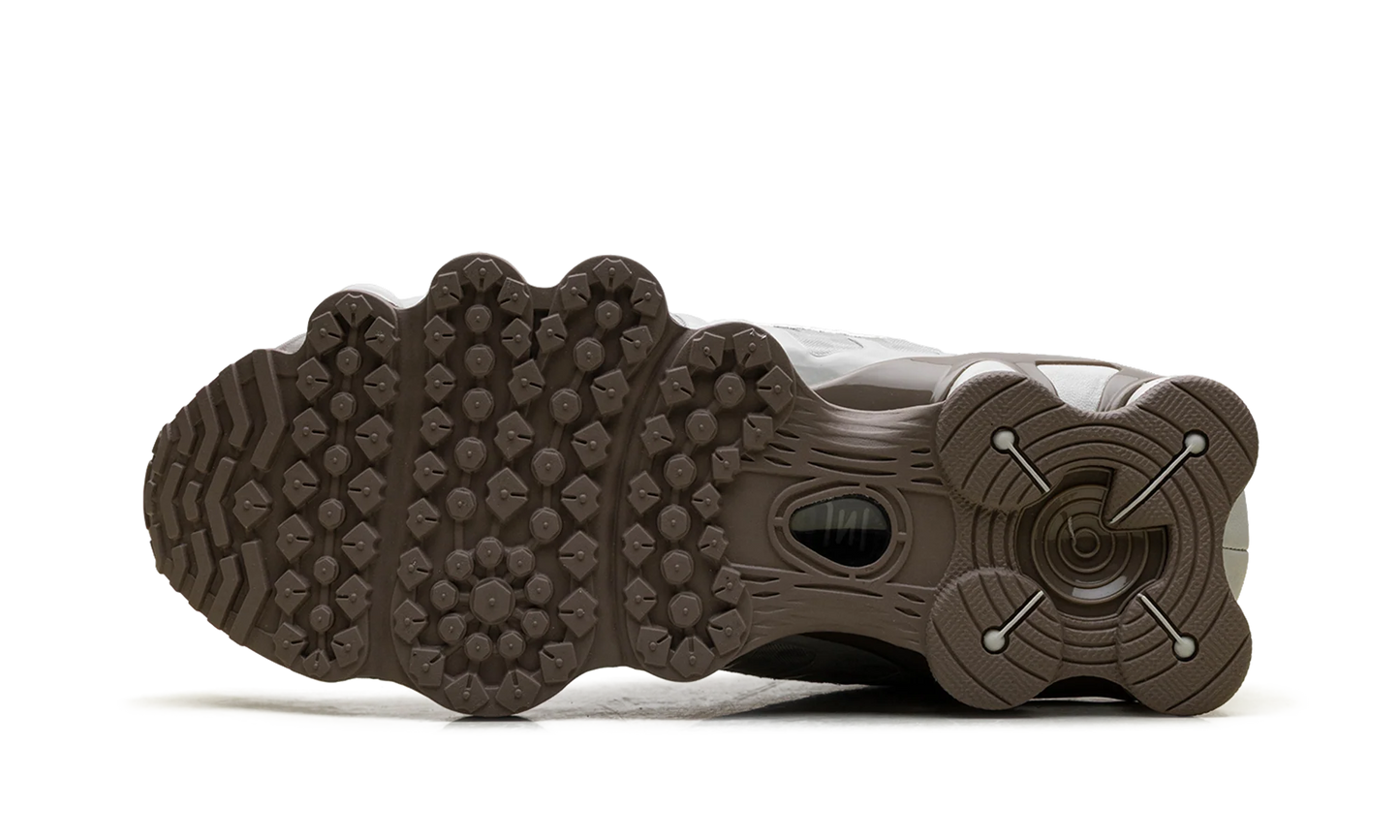 Shox TL WMNS "Light Bone Burgundy Crush" IM6013 072